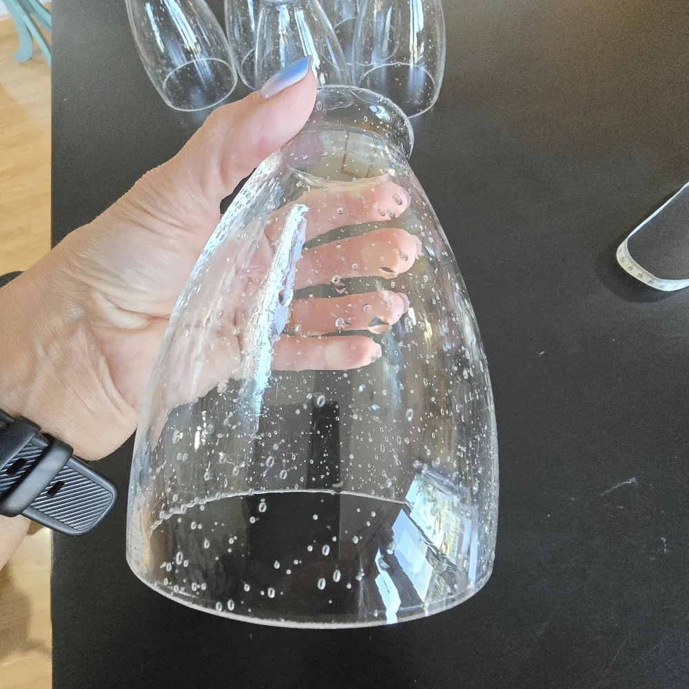 Set Of 6 Bubbled Glass Huricanes For Lights. - Picture 6 of 7